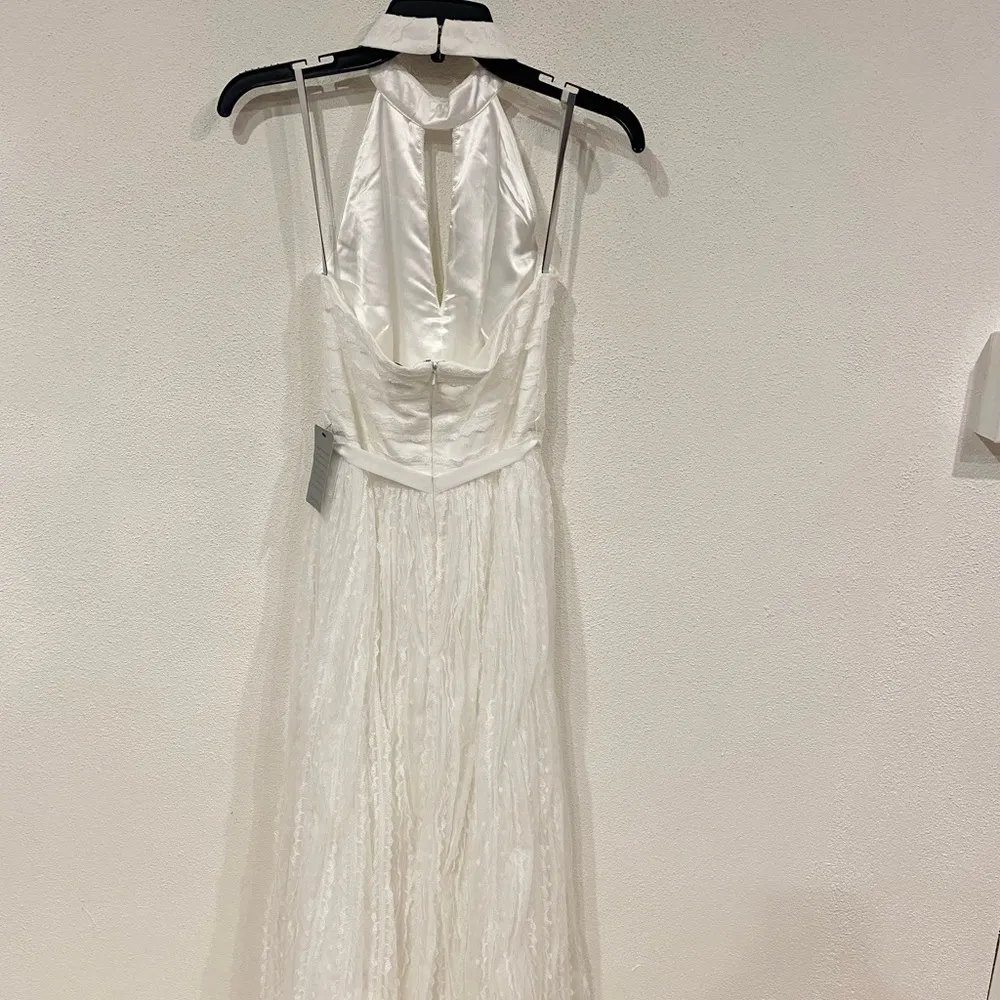 NWT ML Monique Lhuillier Keyhole Halter A-Line Gown Size 4 - Image 4