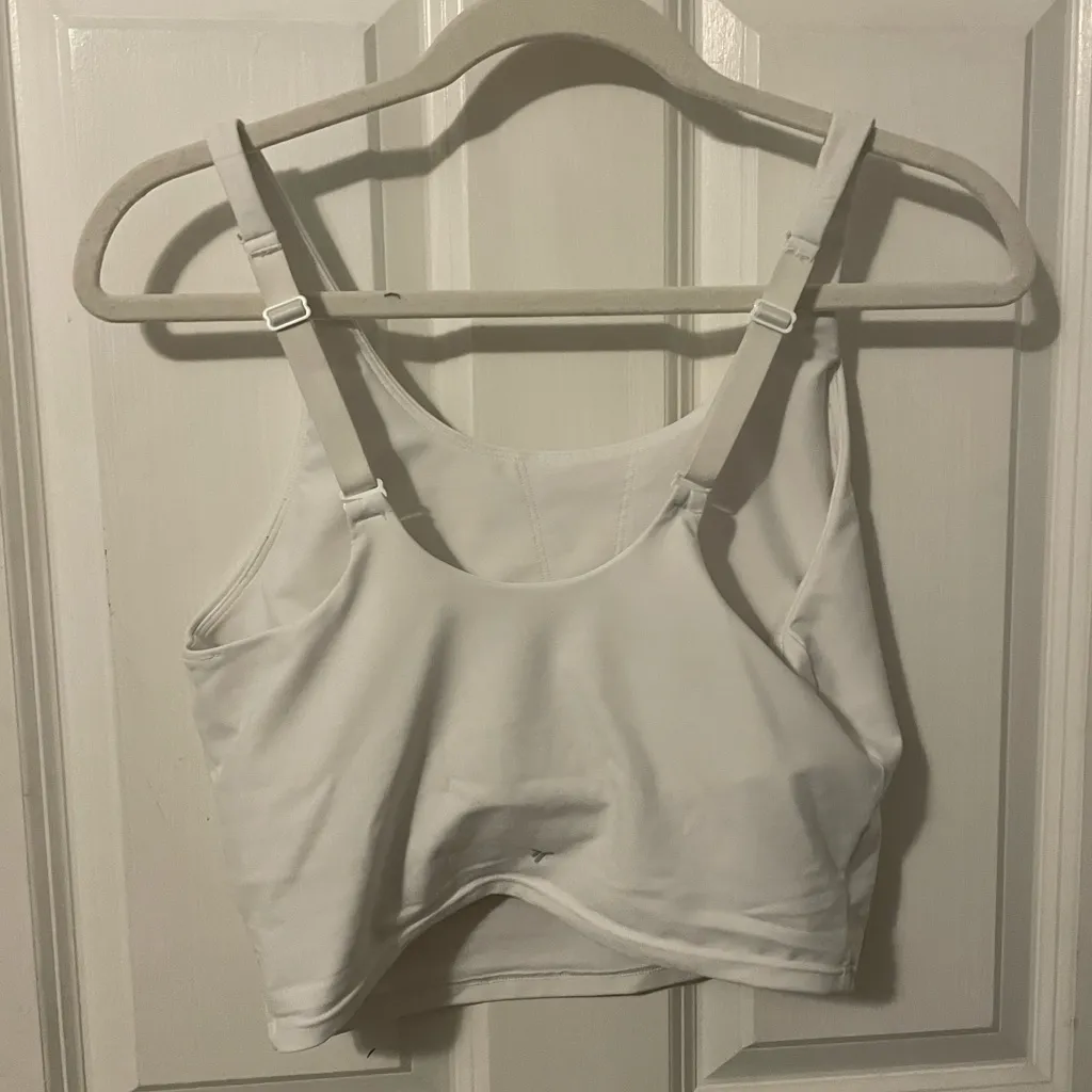 Old navy cropped white athletic tank - Image 2