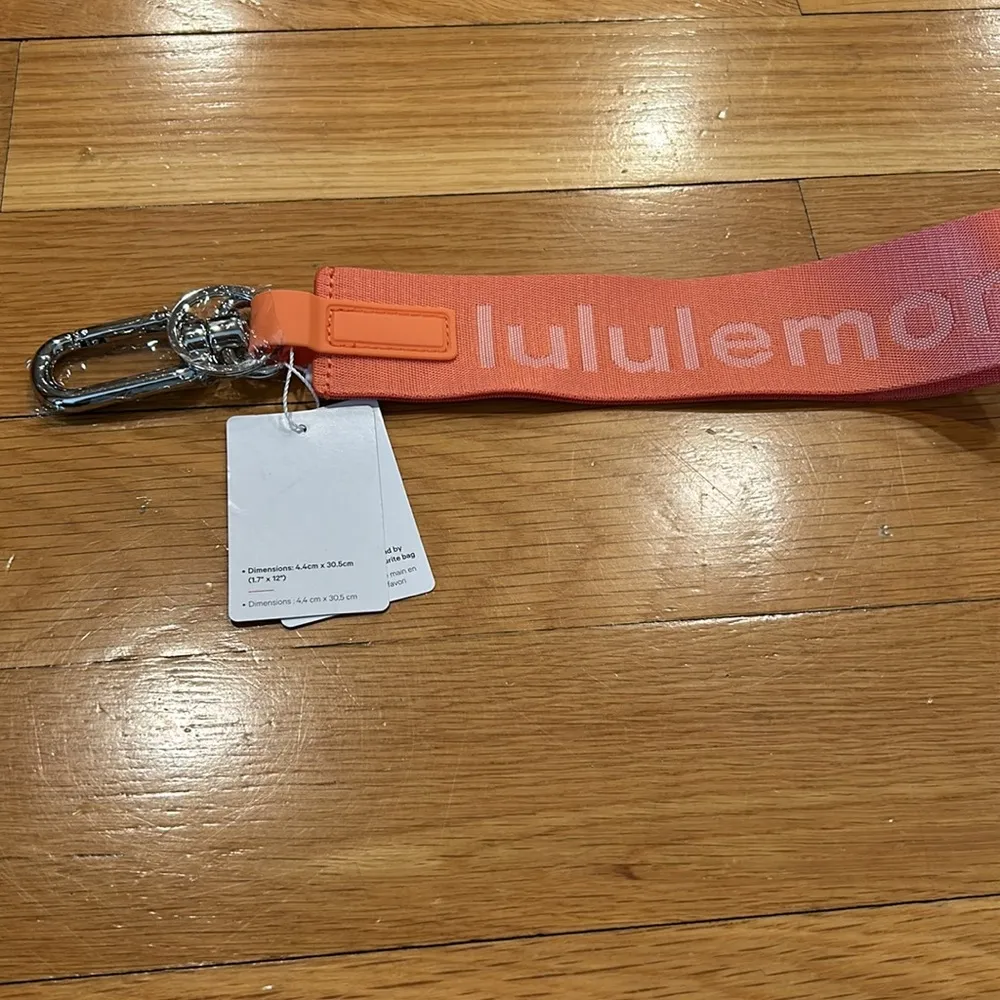 Lululemon key chain NWT - Image 2