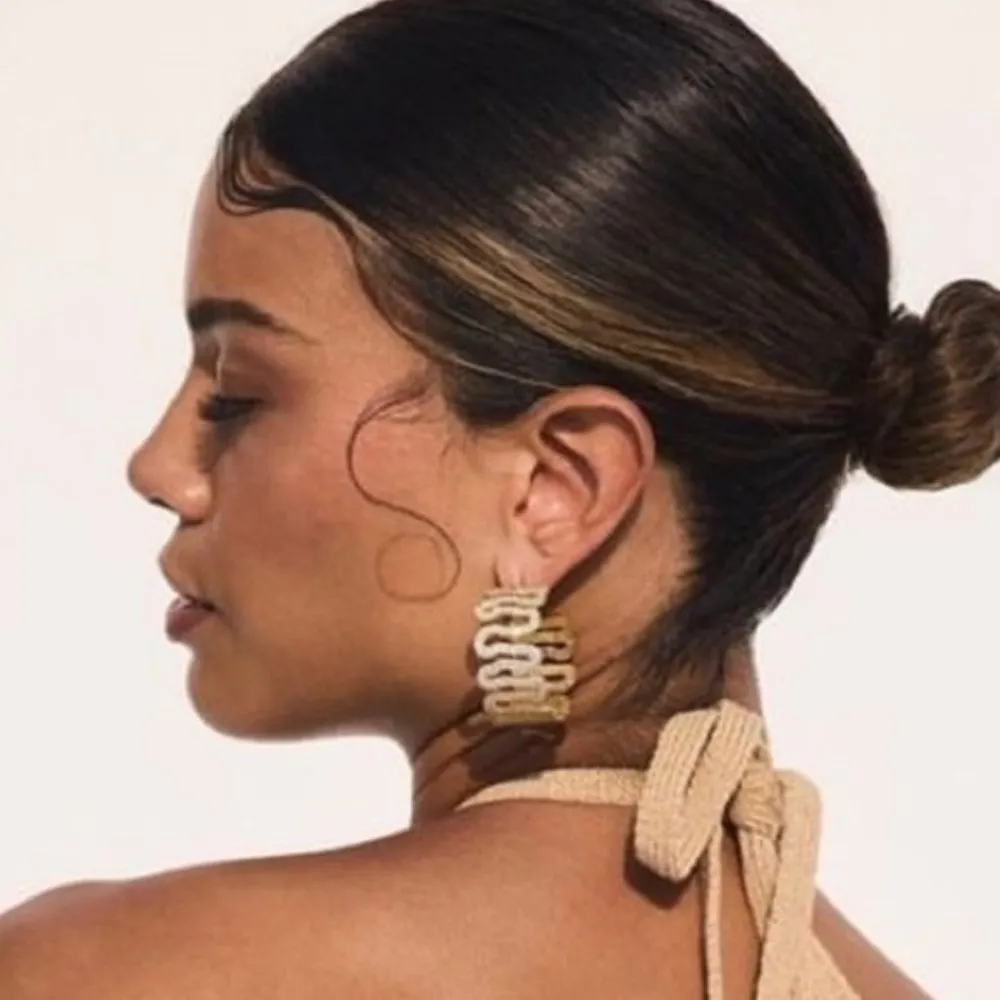 💕CULT GAIA💕 Fahima Rhinestone Hoop Earring ~ Clear New in Box - Image 5