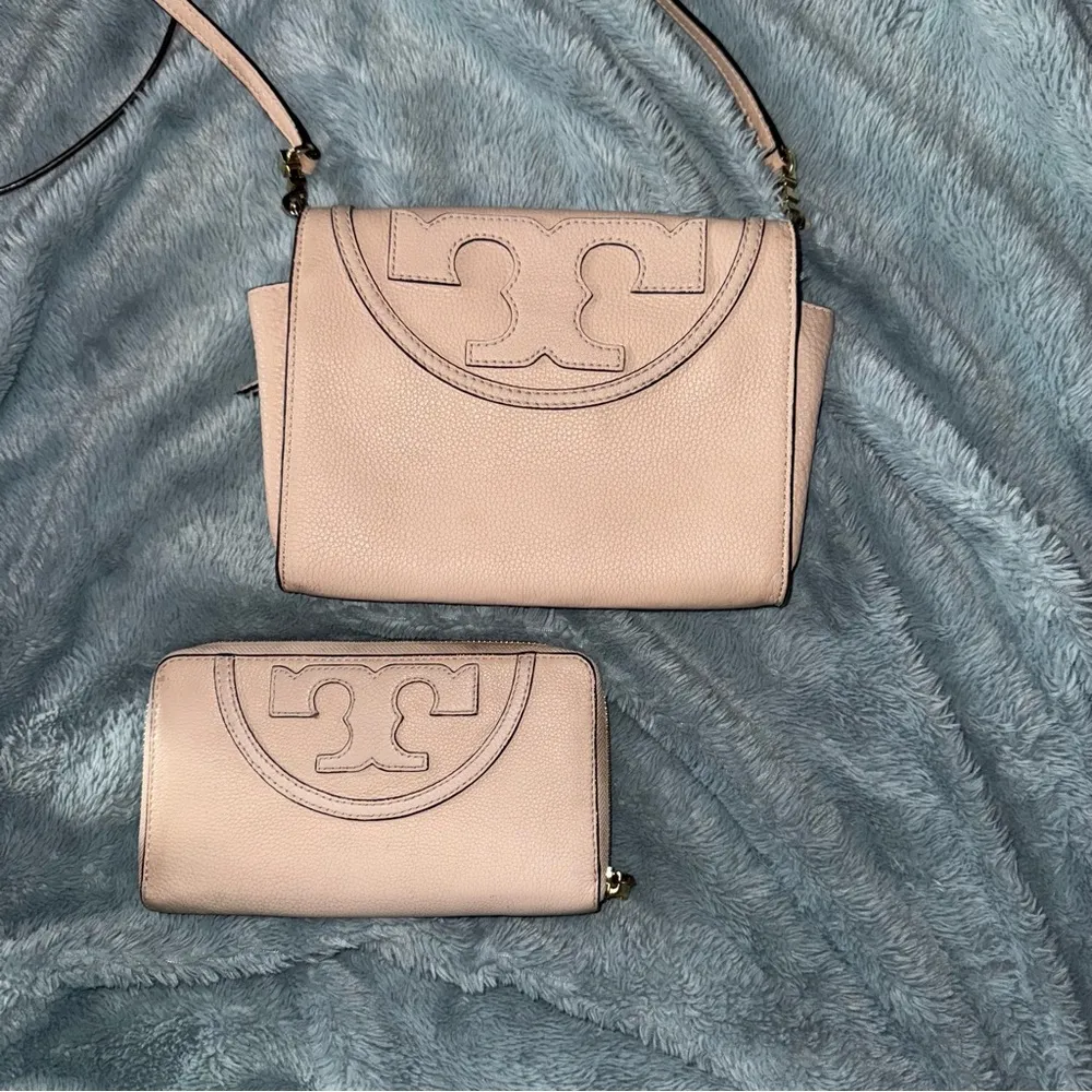 Tory Burch Pebbled Crossbody Bag & Matching Wallet - Image 2