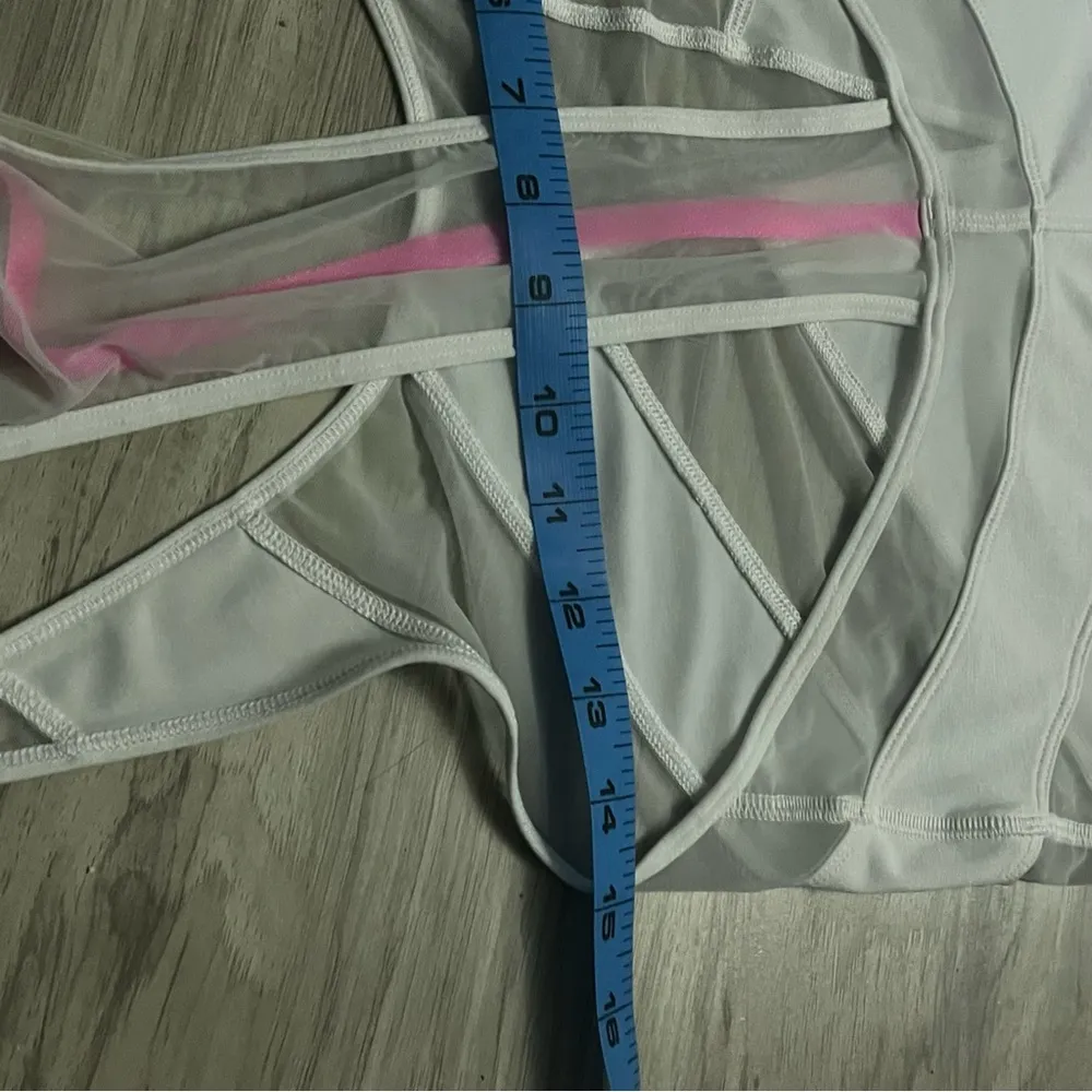 Lululemon ‘If You’re feeling Lucky’ Tank Top White Color size small - Image 4