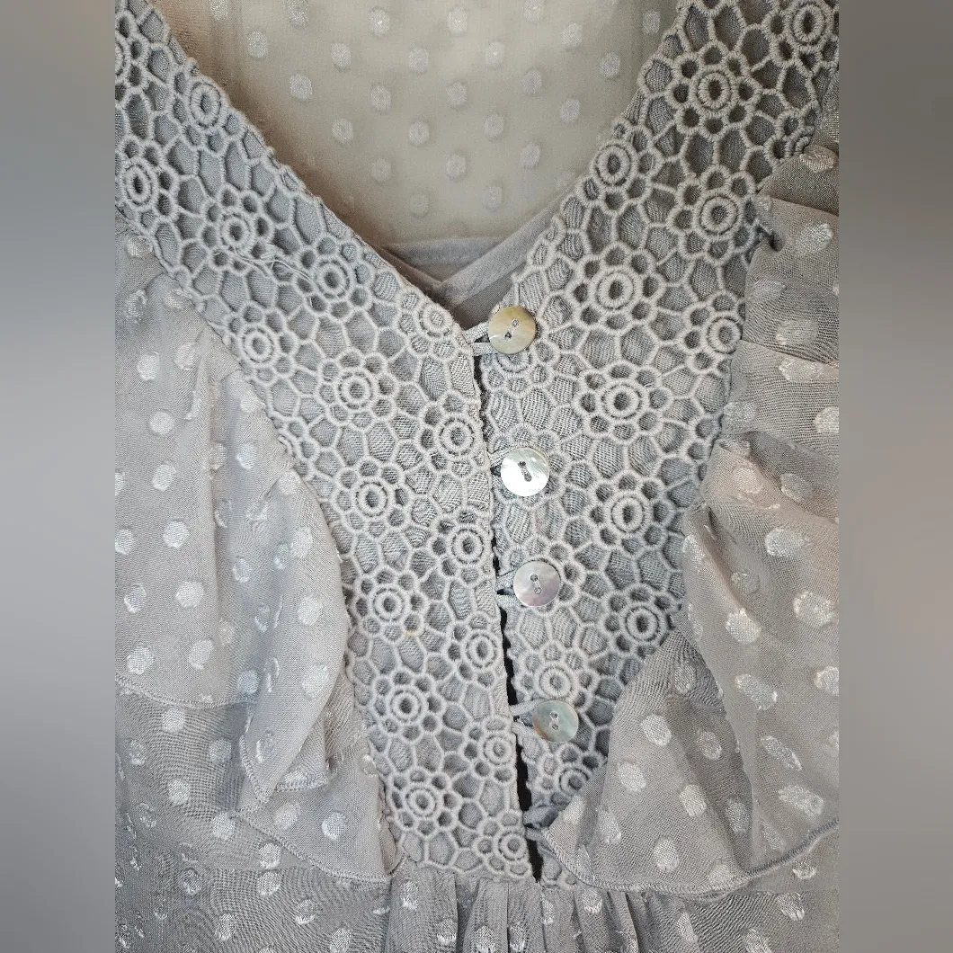 Daniel Rainn Gray Polka Dot Baby Doll Ruffle Flutter Sleeve Tunic Blouse Sz L - Image 3