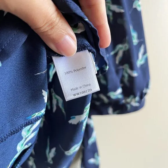 41 HAWTHORN STITCH‎ FIX Bird Print Hope Split Neck Green Size L - Image 3