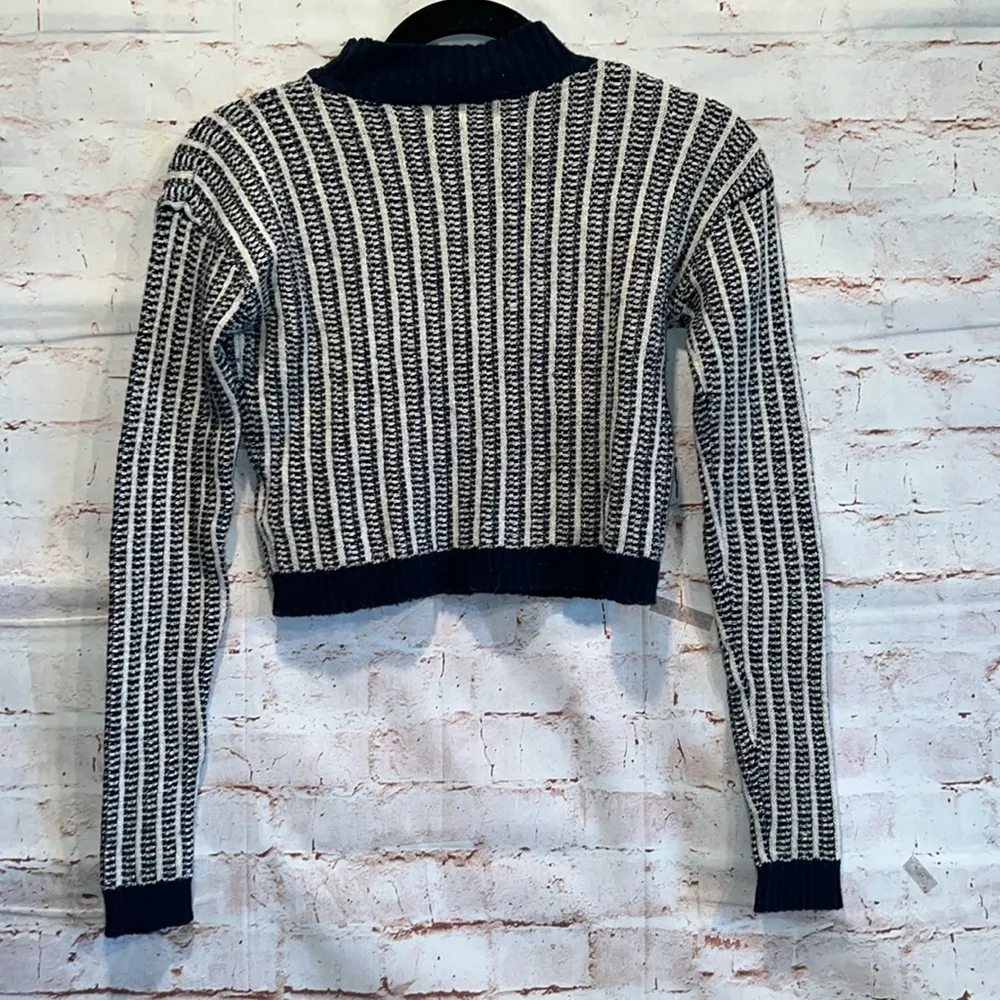 BDG Sweater Womens Small Blue White Long Sleeve Crewneck Crop Top Striped - Image 4