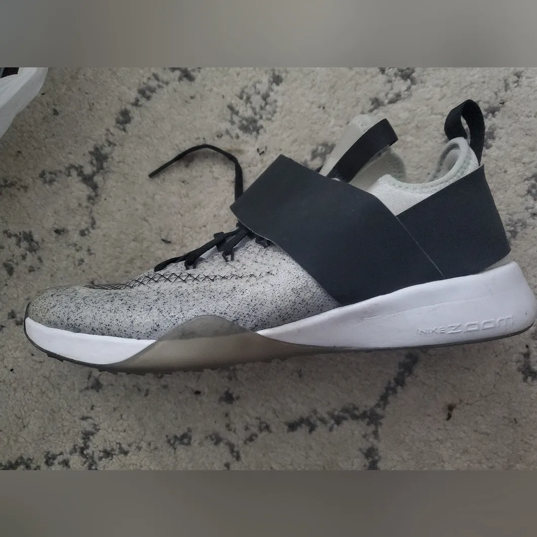Nike Air Zoom Strong White and Black size 7 women's worn twice so like n… - Image 5