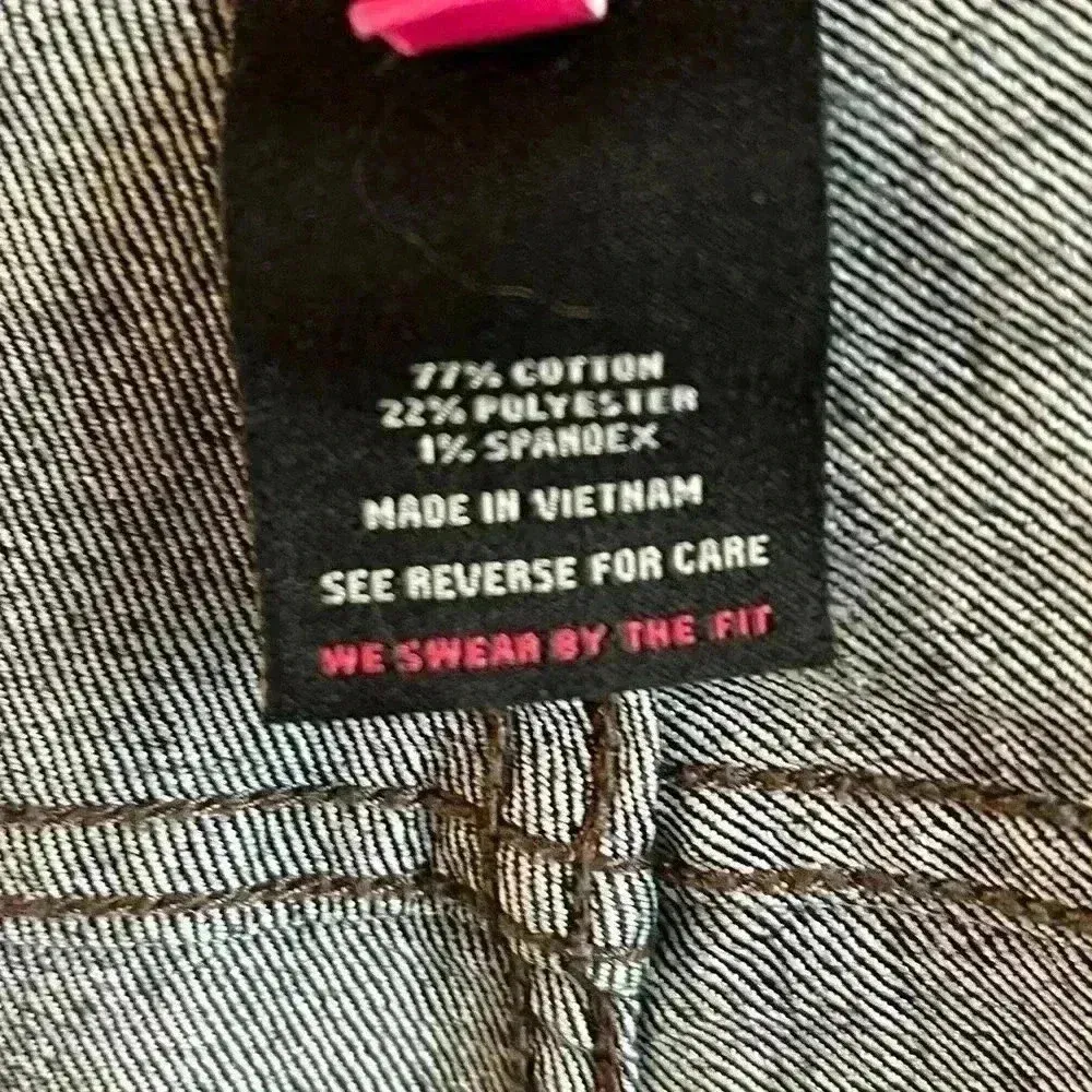 Torrid Denim Women’s Jeans w/Leg Side Zippers and Stud Design Size‎ 14 - Image 9