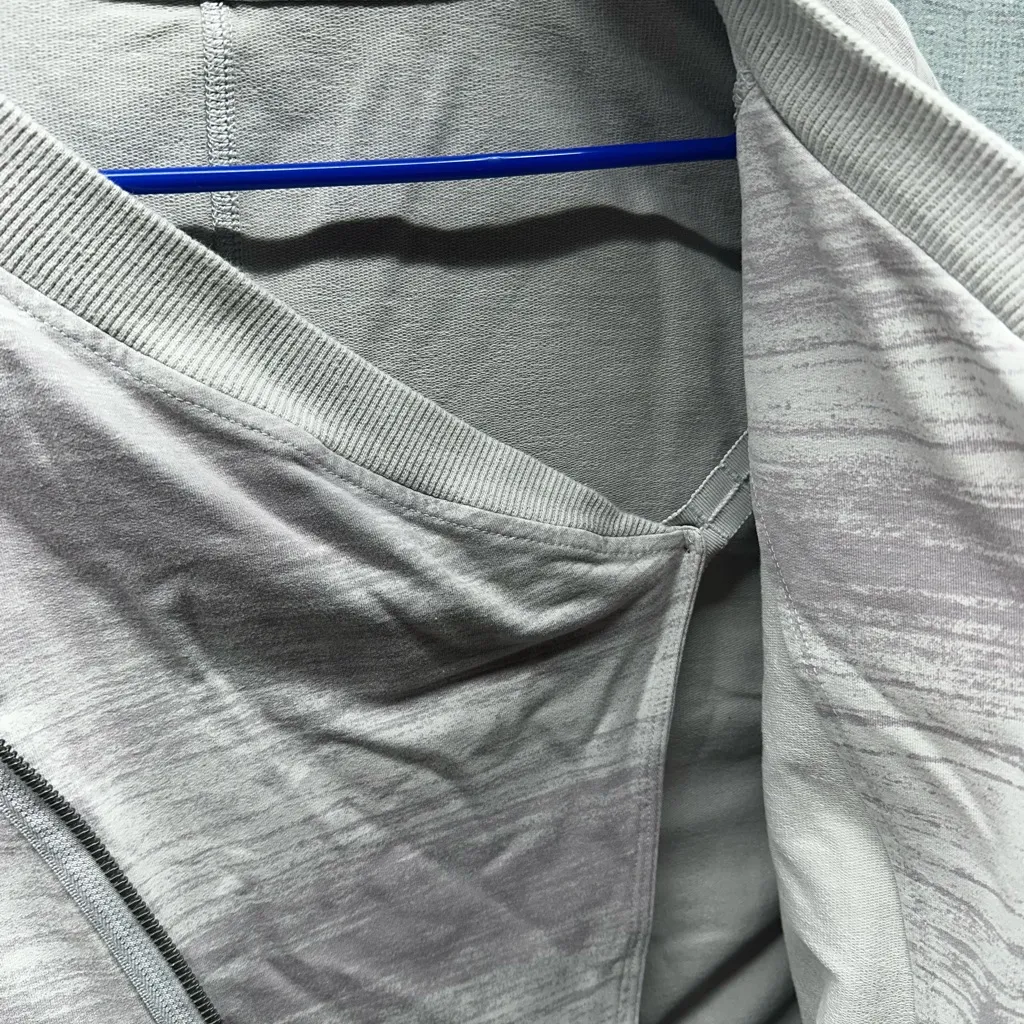 Lululemon Mula Bundle Wrap Jacket asymmetrical zip  color silver spoon size 6 - Image 6