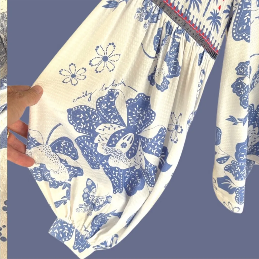 Like New Anthropologie Emily Lovelock
Emma Top Medium Floral Elephant
Palm Tree - Image 4