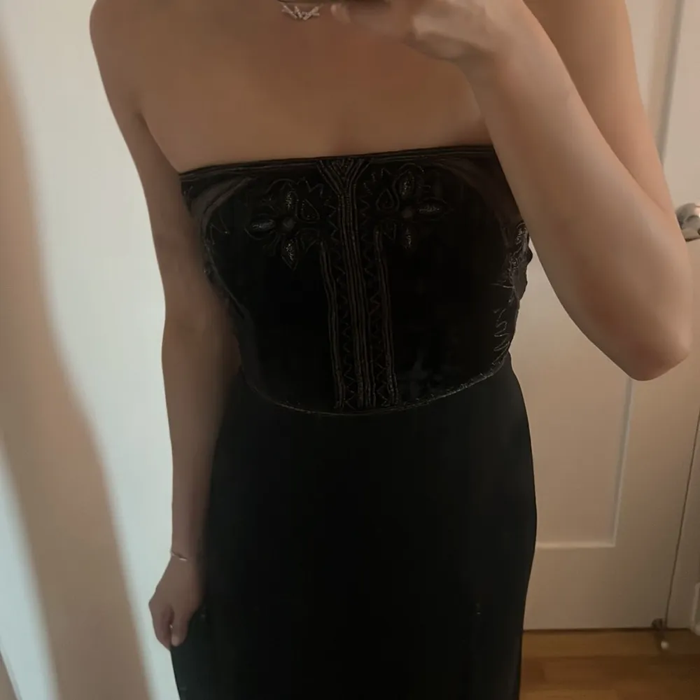 Vintage MaxMara pianoforte velvet beaded silk dress - Image 2