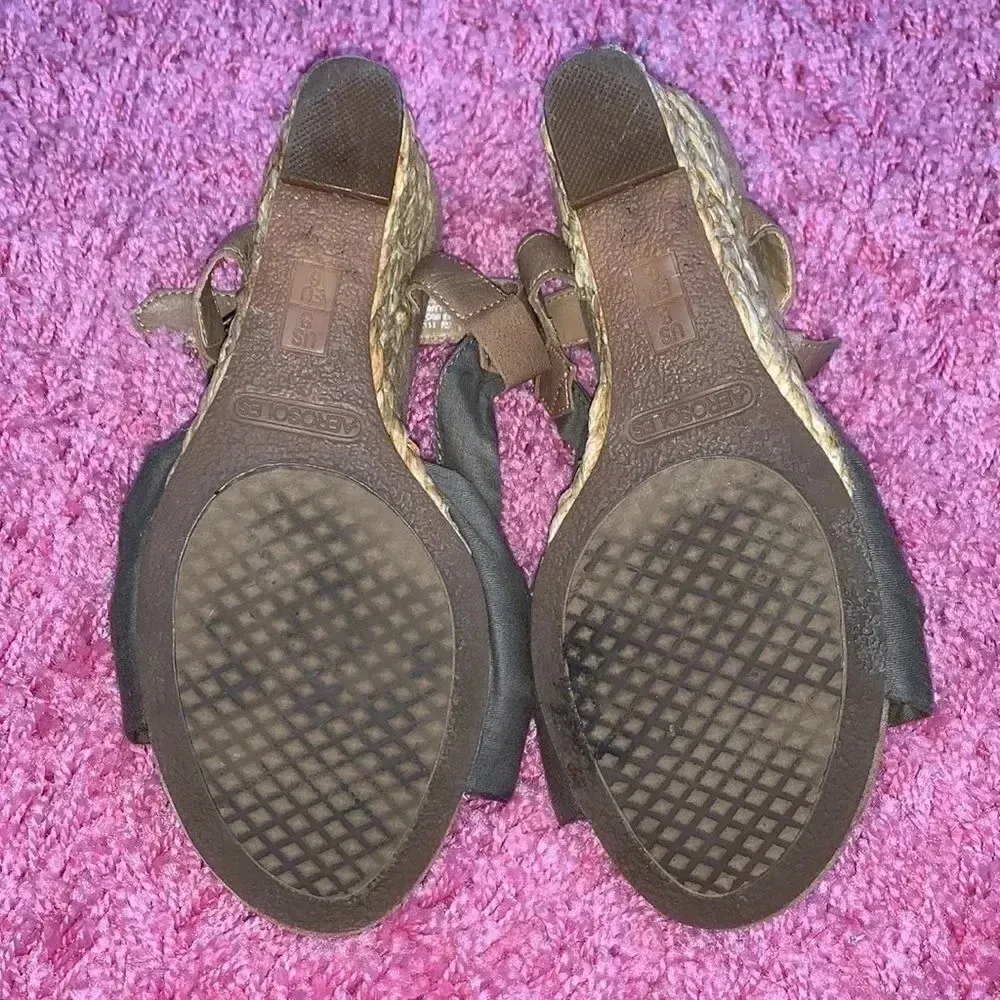 Aerosoles  Straw Bow Front Wedges Size 8 - Image 5