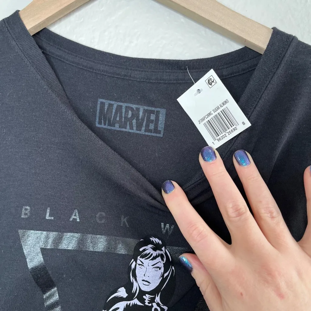 Black Widow Graphic T-Shirt By Marvel on Under armour Black cotton stretch Top M - Image 4
