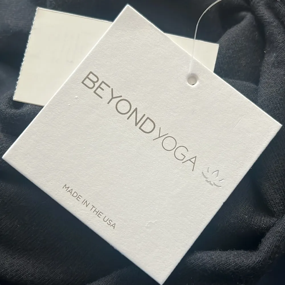 Beyond Yoga Plus Raglan Sleeve Bopo Pullover in Black, NWT, Size 1X - Image 9