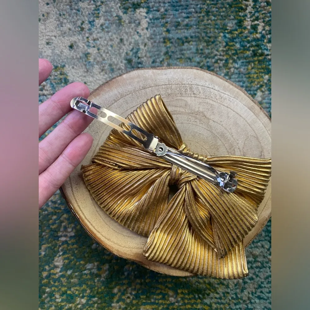 Vintage ribbed gold lame spring clip hair bow - Image 6
