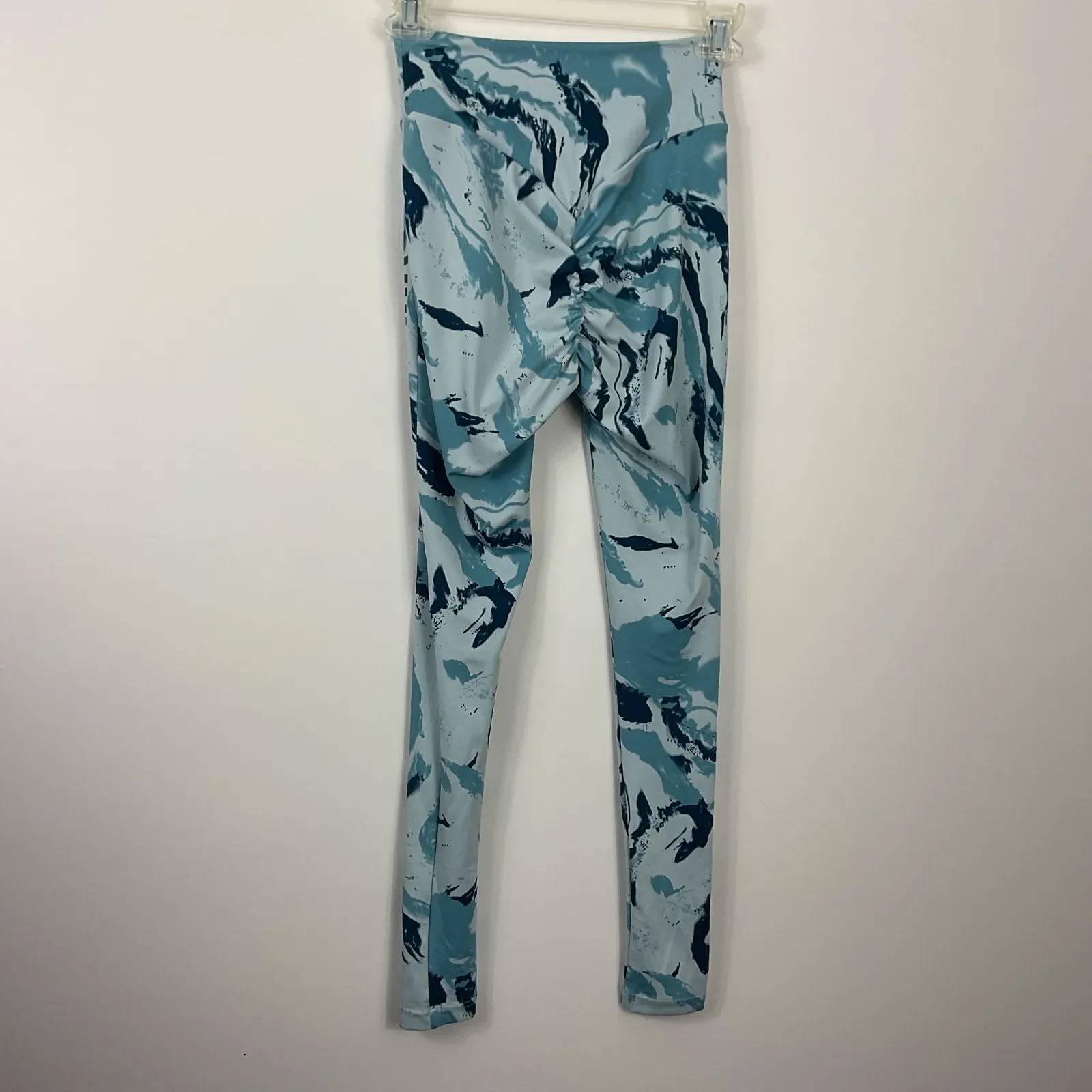 Gymshark Blue Marble Scrunch Butt Women's Small Leggings‎ Activewear - Image 3
