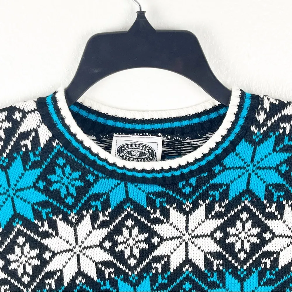 CLASSIC ESSENTIALS Vintage Long Sleeves Fair Isle Snowflake Crewneck Sweater Size M - Image 5