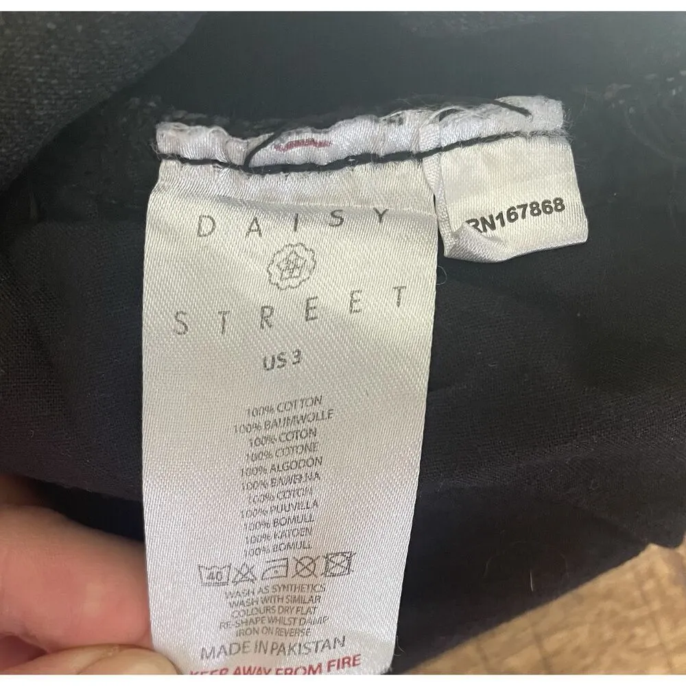 Daisy Street Star Patch Wide Leg Jeans Black Wash Grommet Detail Size US 3 - Image 8