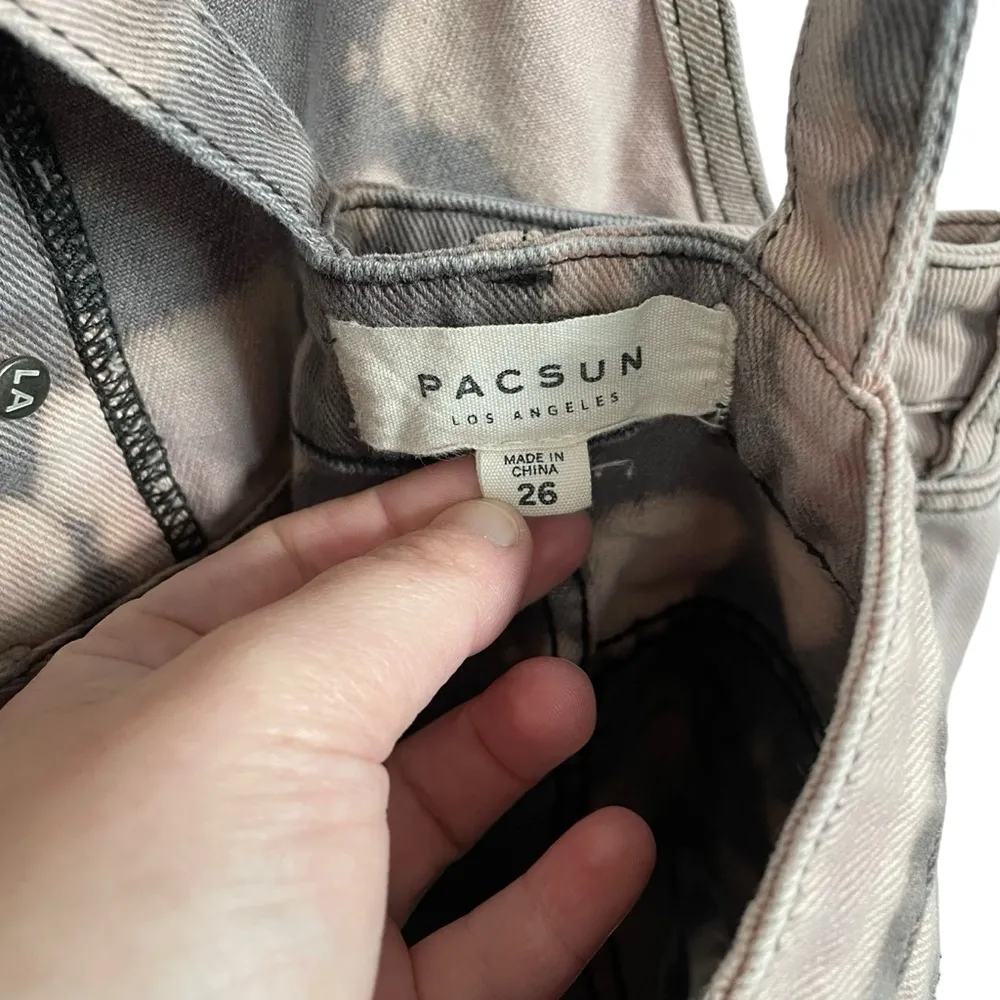 PacSun Women’s Tie Dye Denim Short Overalls in Pink/Black Size 26 - Image 10