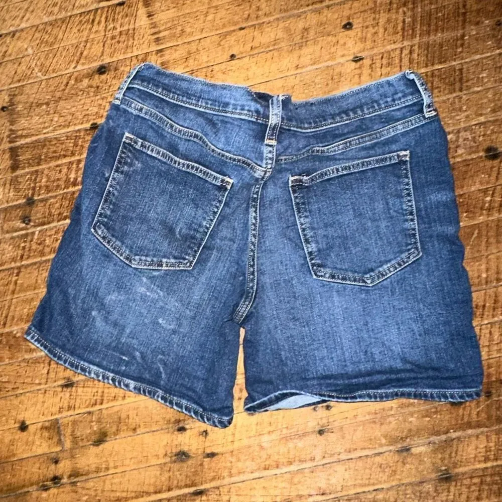 Gap white 5” preppy minimalist classic size 28 shorts - Image 3