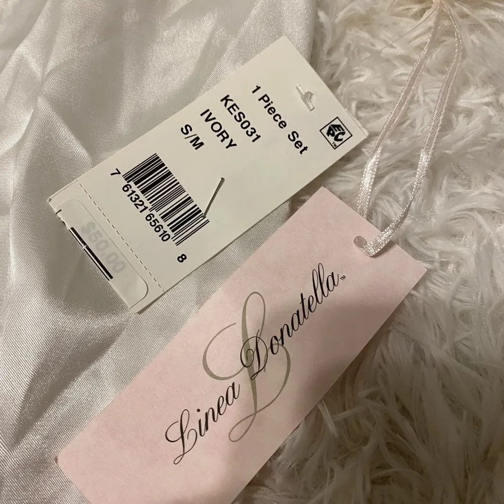 NWT Línea donatella lingerie robe - Image 2