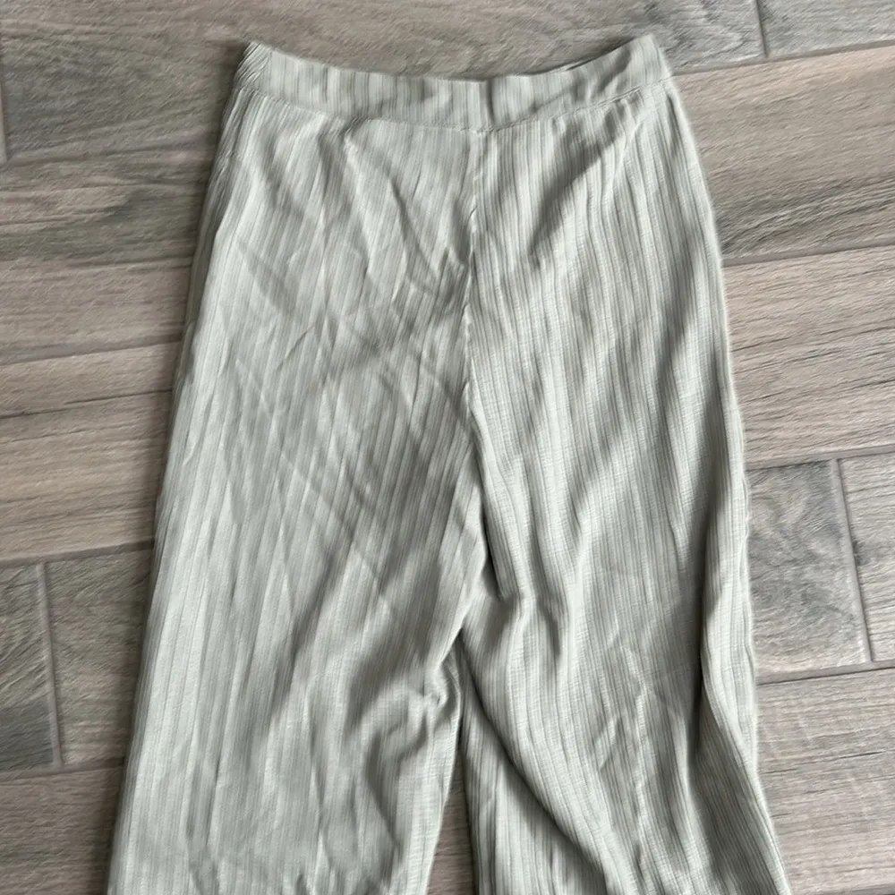 Romee strijd x na-kd Green pants - Image 5