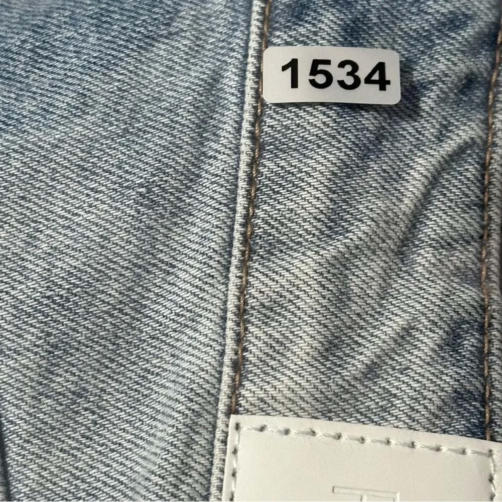 Pistola Women’s Size 30 Light Blue Wash Tuxedo Striped Cut Off Jean Shorts - Image 6