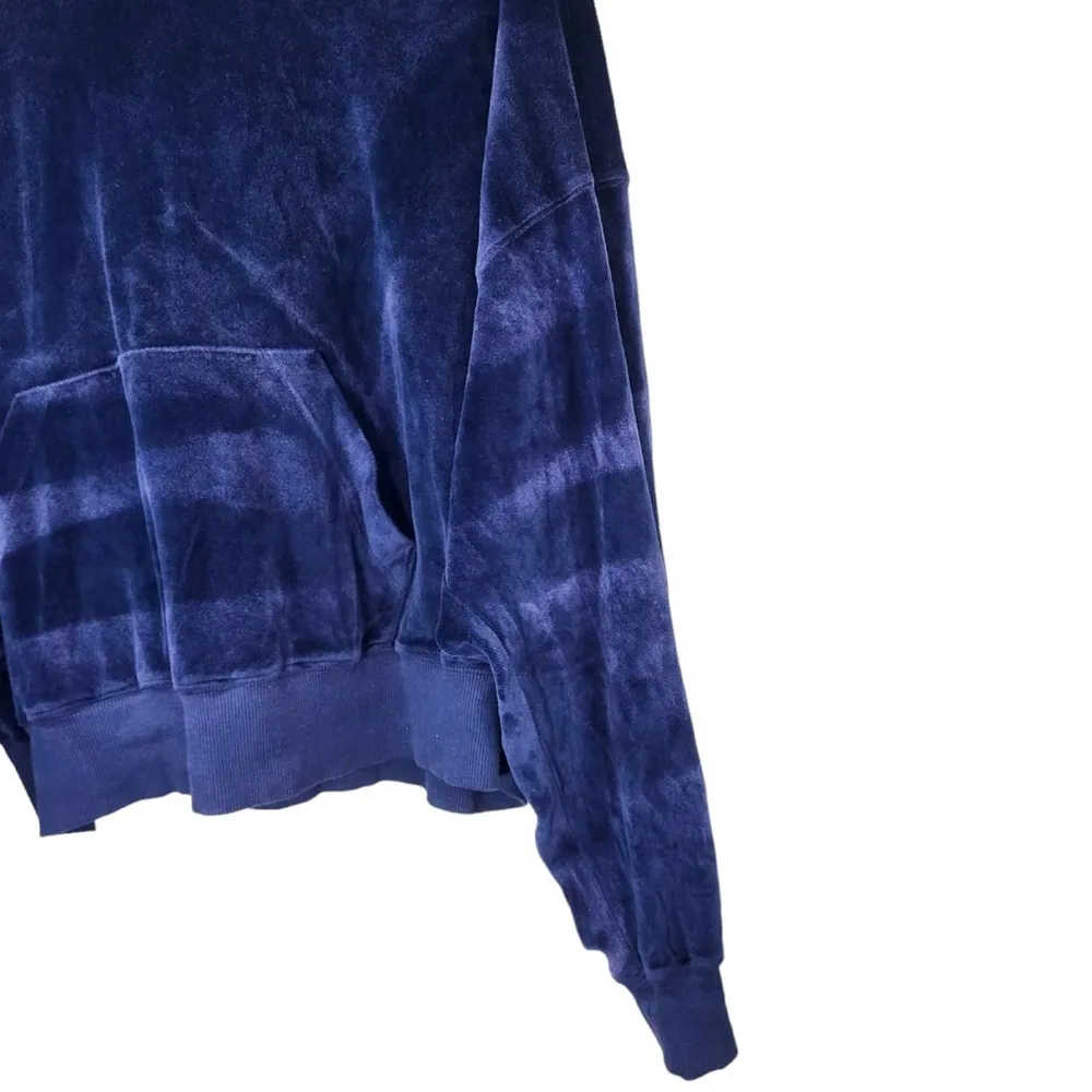 Boys Lie Size M/L Peace Of Reign Velour Pullover Cropped Hoodie in Navy Blue - Image 9