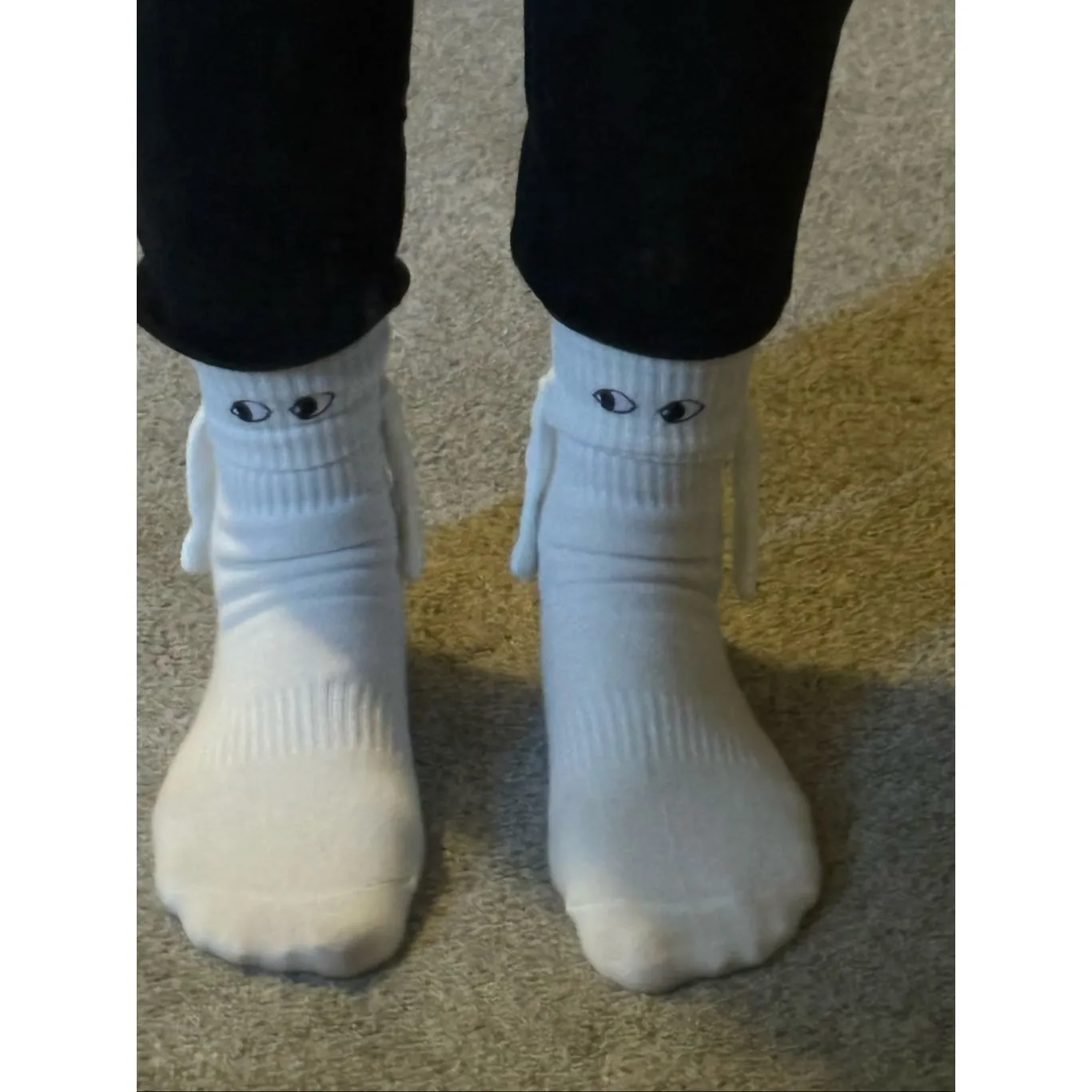 NWT Two Pairs of eyes and ears or hands ladies white socks size 7 - Image 3