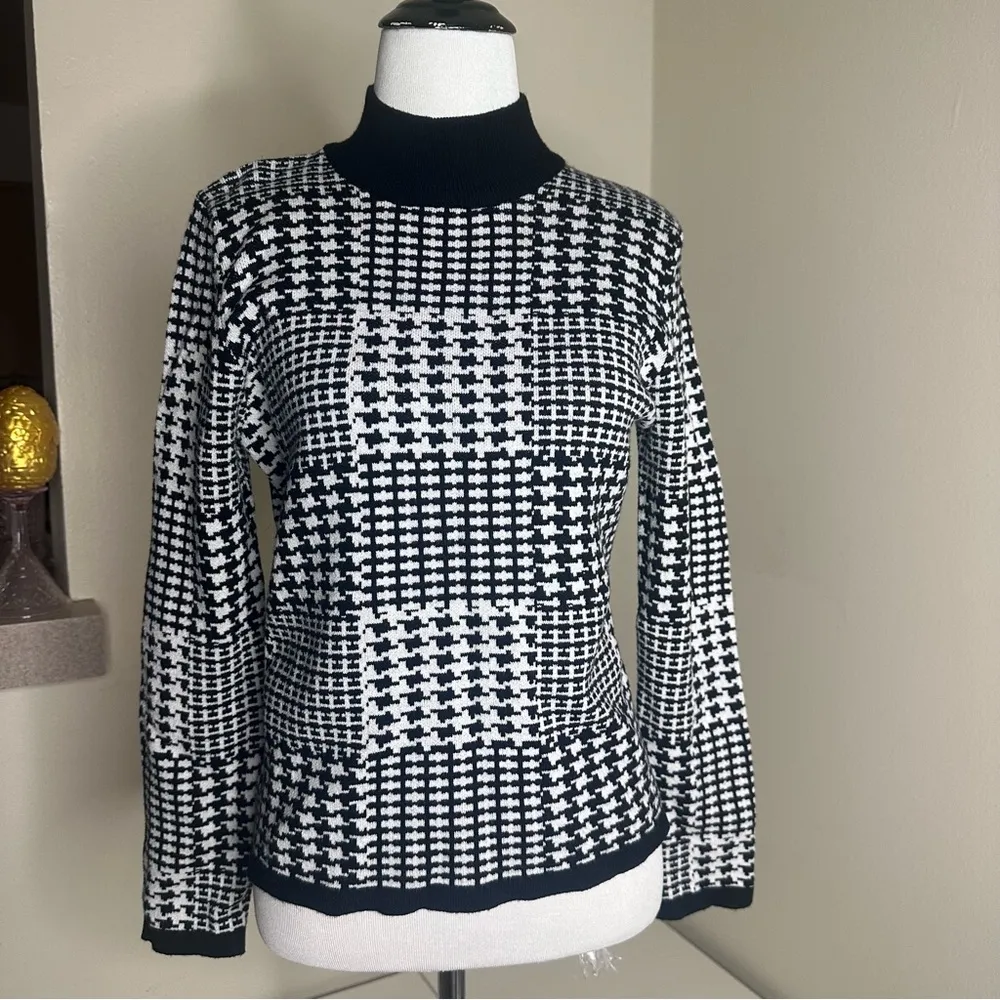 JOSEPH A. MOCK NECK SWEATER 🖤 - Image 2