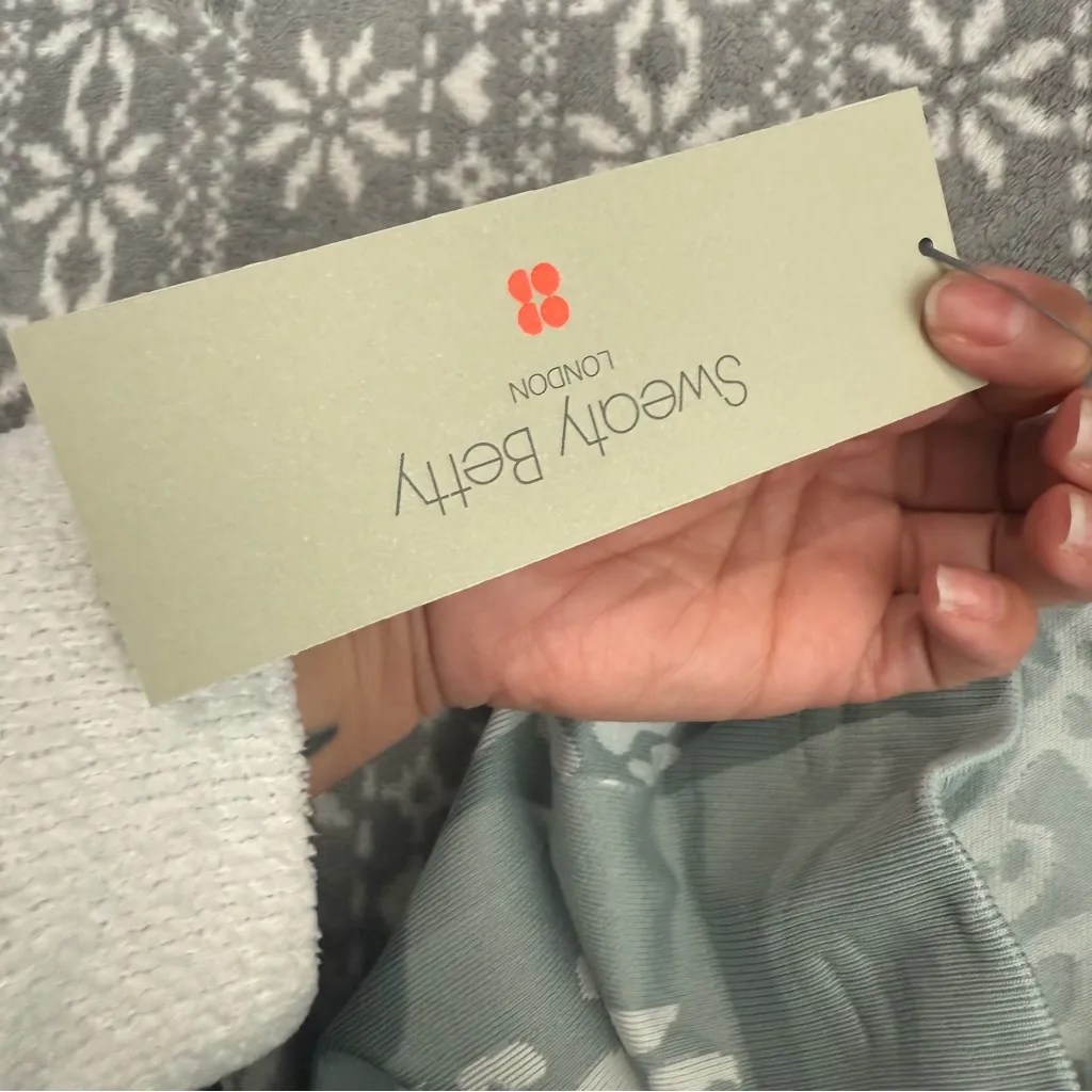 NWT Sweaty Betty Leopard Jacquard Base Layer Leggings Blue Leopard Paint Small - Image 7