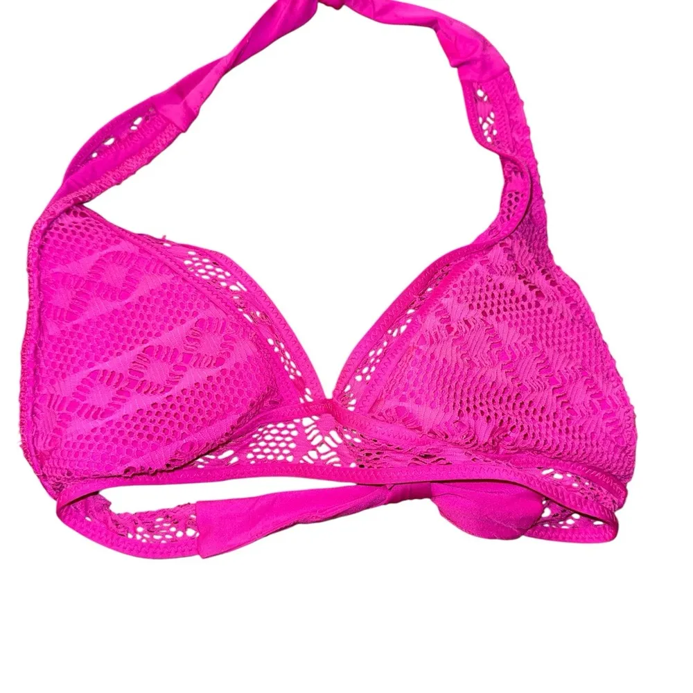 BECCA Bright Pink Lace Bikini Top - Image 2