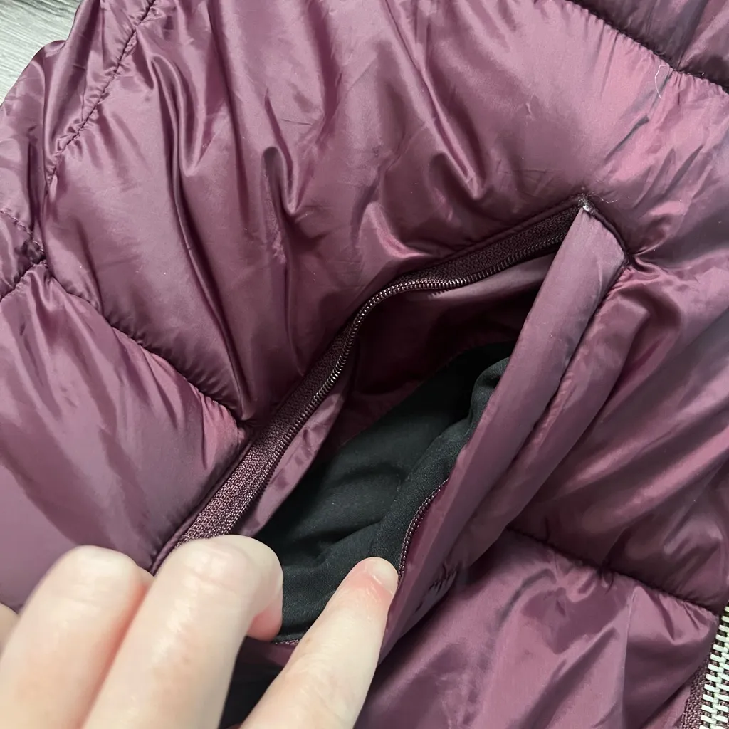 Levi’s puffer jacket - Image 4