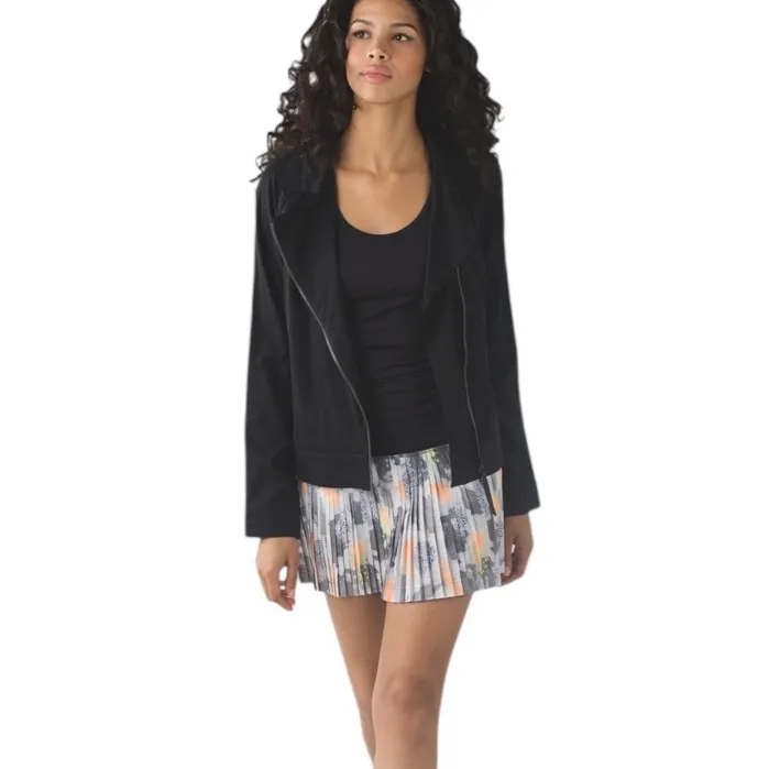 Lululemon Pleat To Street Skirt II Mini Art Pop White Multi Black Size 6 - Image 4