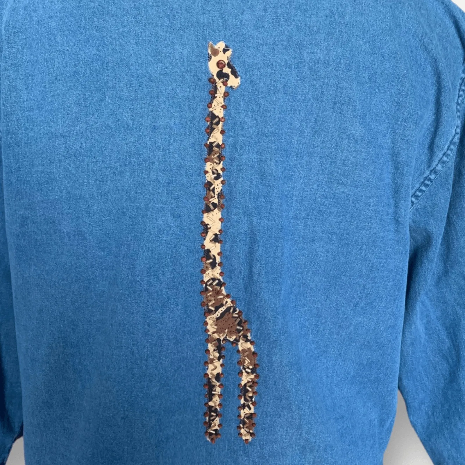 Vintage 90s Chambray Denim Shirt Jacket Giraffe Animal Beaded Safari Print Large Blue - Image 6