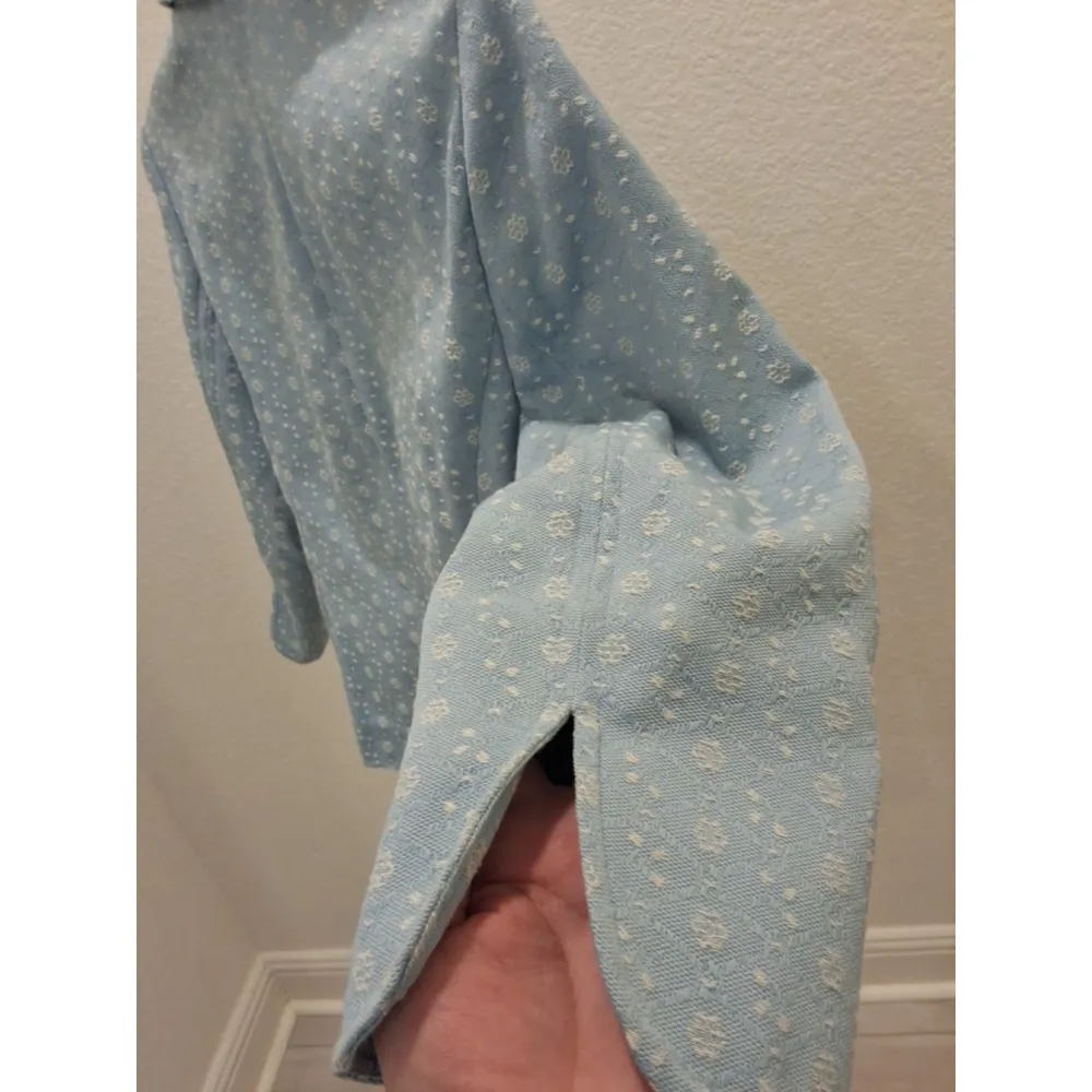 Caslon Blazer Light Blue and White Size M Floral Pattern Single Button Closure - Image 4