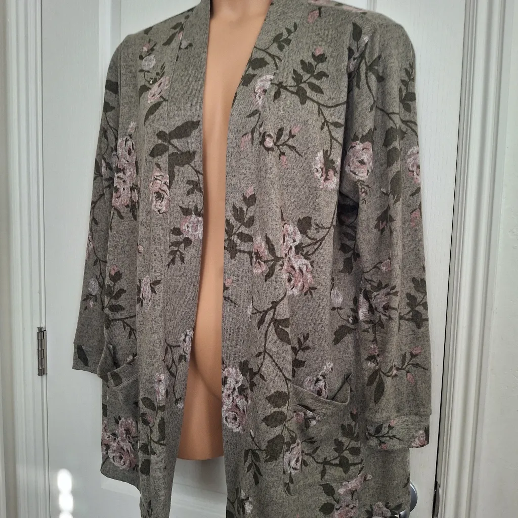 Lane Bryant 18 20 Floral Open-Front Cardigan NWOT - Image 3