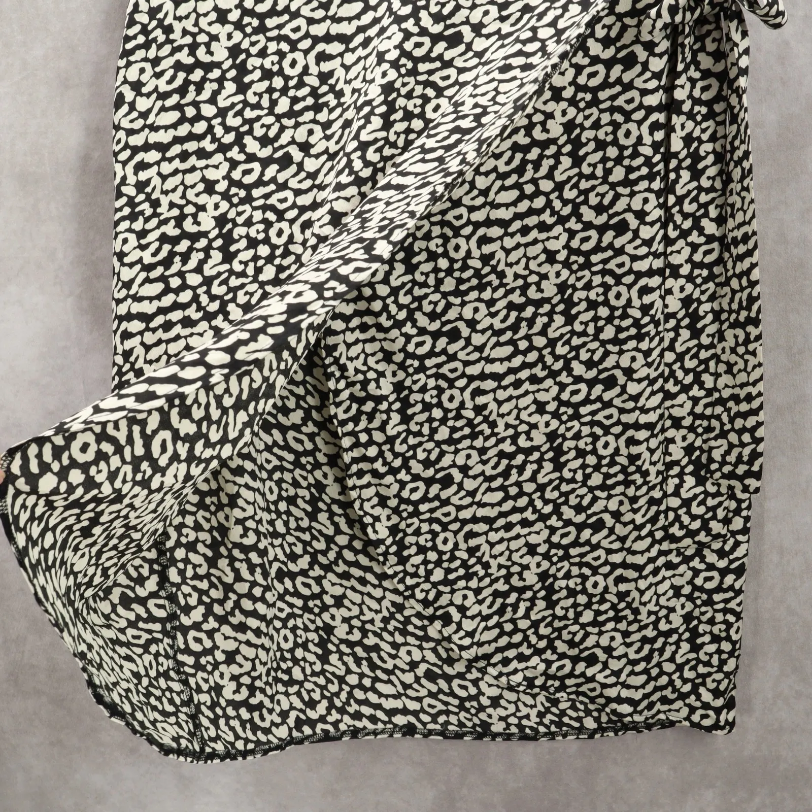 Boohoo Animal Leopard Chic Print Y2K Wrap Belted Flare Party Skirt Medium 10 - Image 5