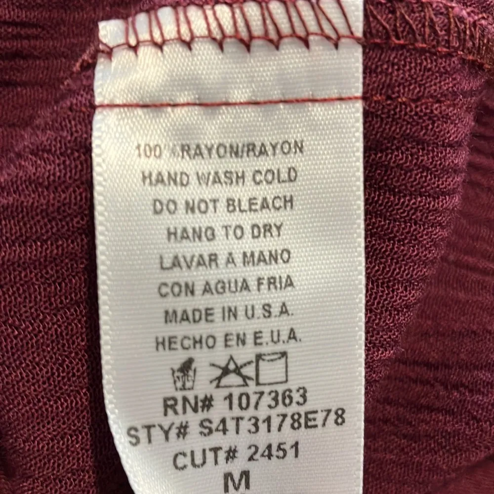 Burgundy off shoulder cut out sleeves EUC C Purple Size M - Image 4