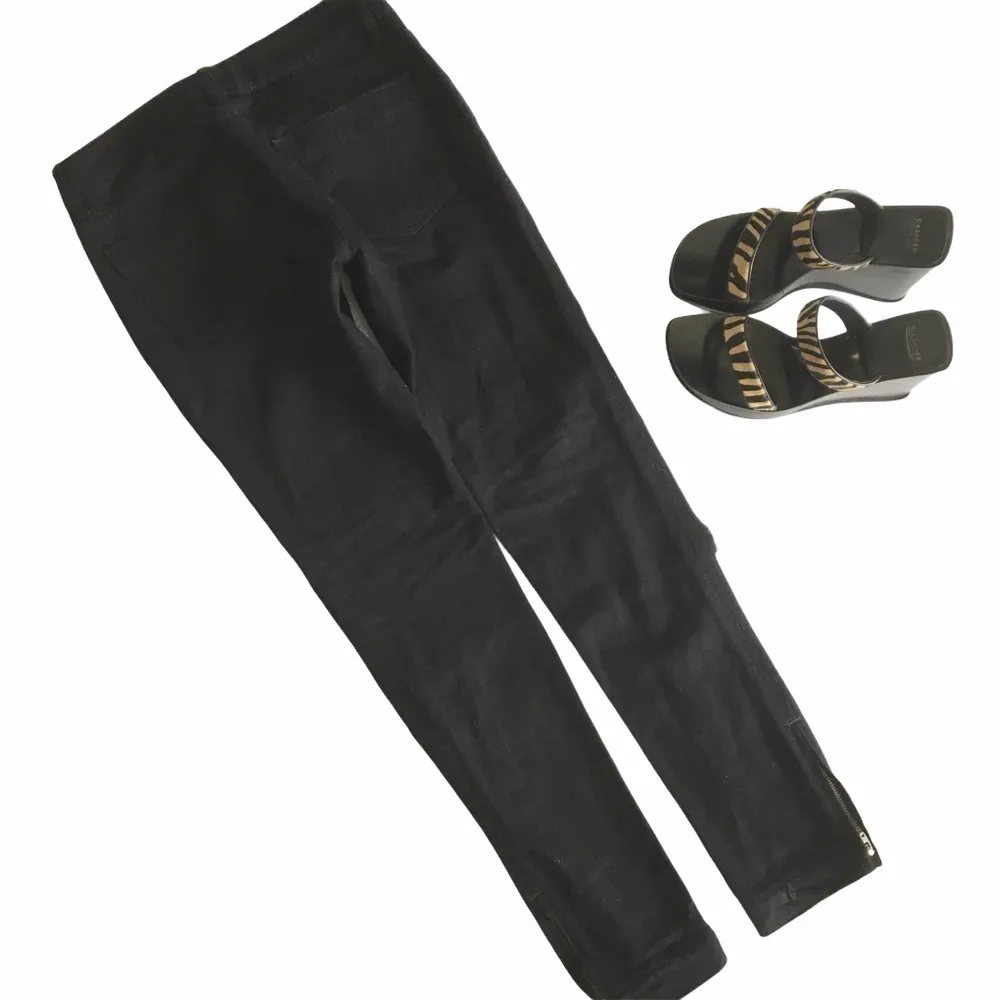 LF Carmar ❉ Skinny Shredded Rips Jeans ❉ with Lace Patches ❉ Jet Black Size 25 ❉ - Image 11