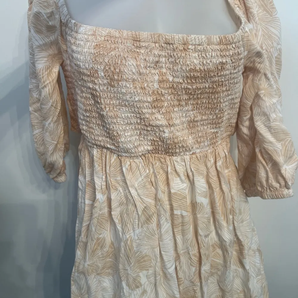 Beige Leaf Print Smocked Dress necklace Roxy dress size small petite - Image 8