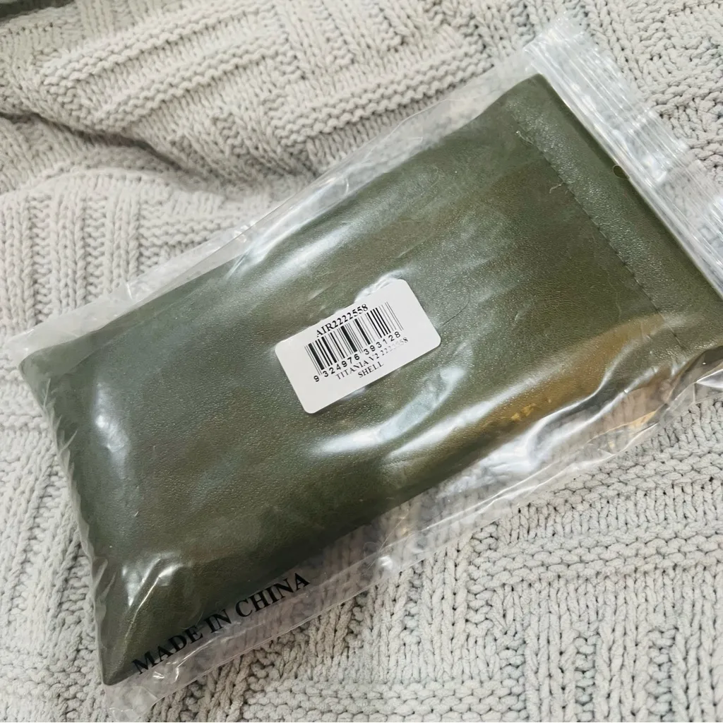 Aire Cat Eye Gradient Sunglasses - Image 12