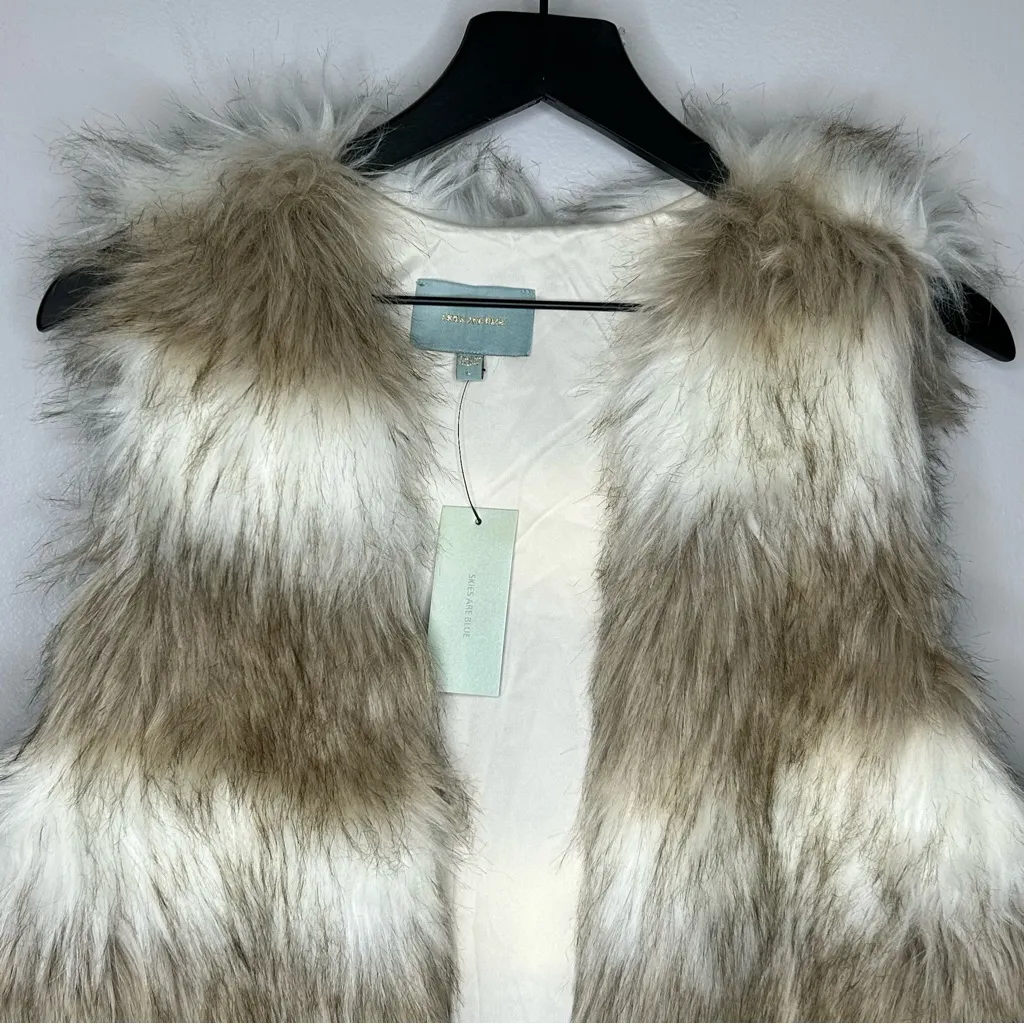 Skies are Blue Two-Tone Faux Fur Vest Size L NWT - Image 3