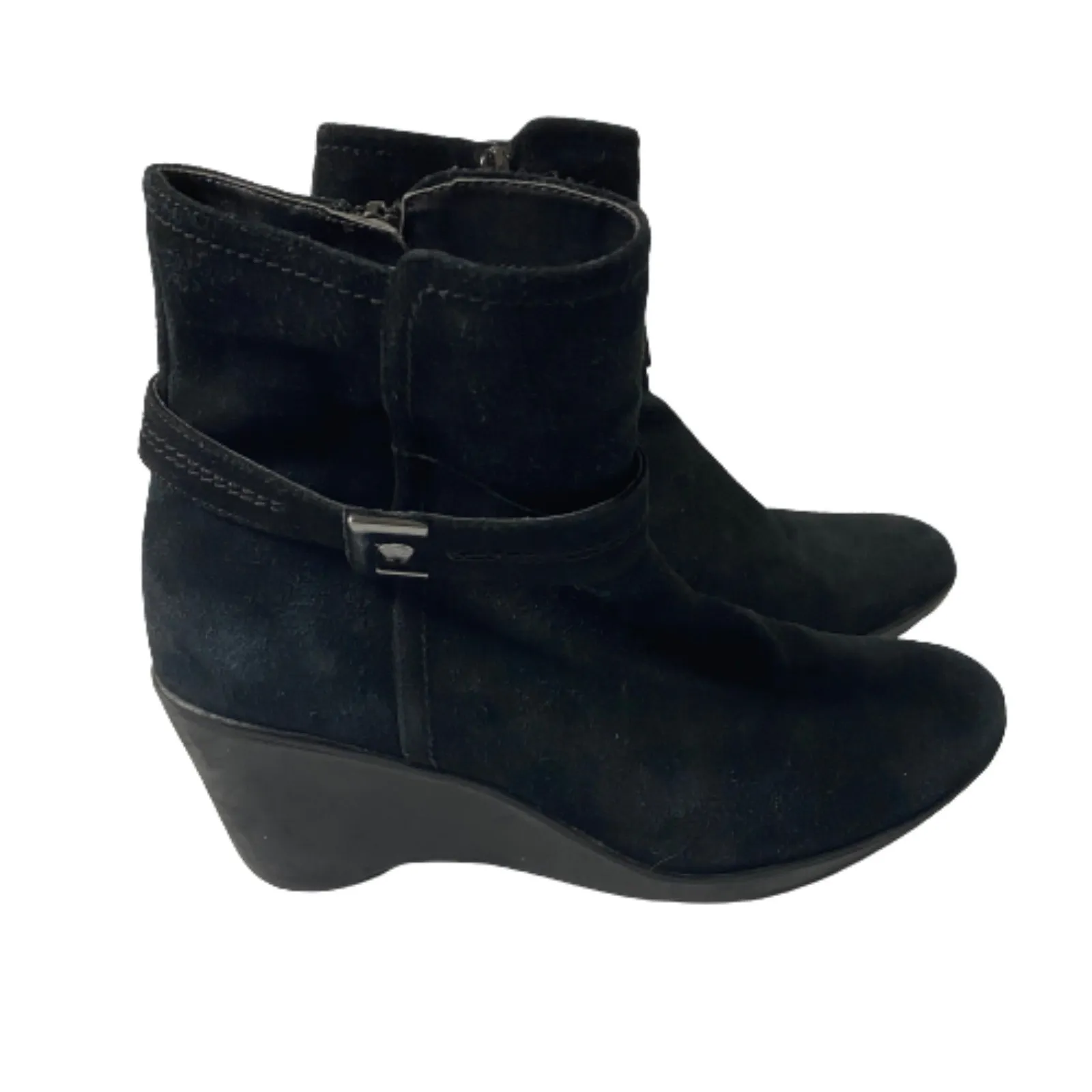 Blondo Black Suede Leather Waterproof Ankle Boots Buckle Wedge Heel 8M (flaw) - Image 2