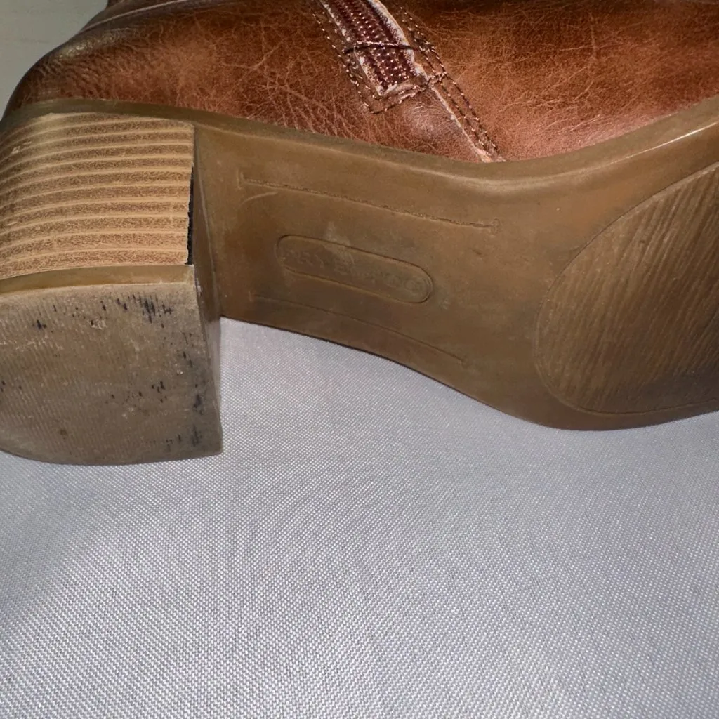 Frye & Co - Image 14