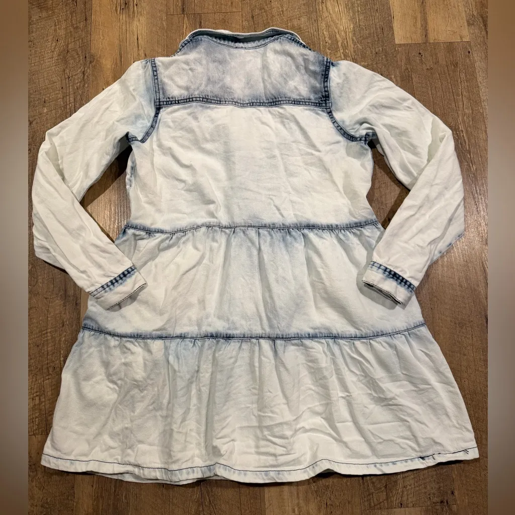 Free People Nicole Denim Shirtdress in a light wash with a tiered - Image 4