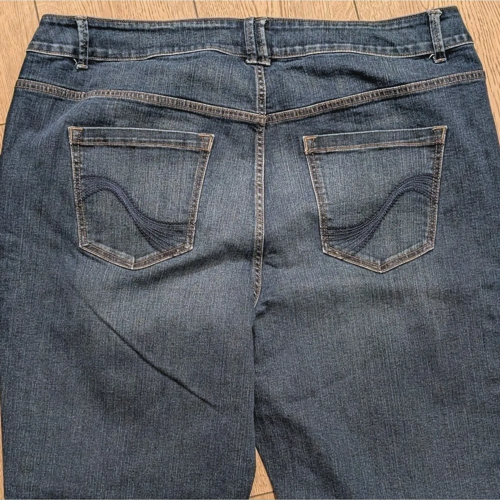 Lane Bryant Plus Size 22 Average 3X Straight Leg Jeans Stretch Genius Fit Ripped - Image 6