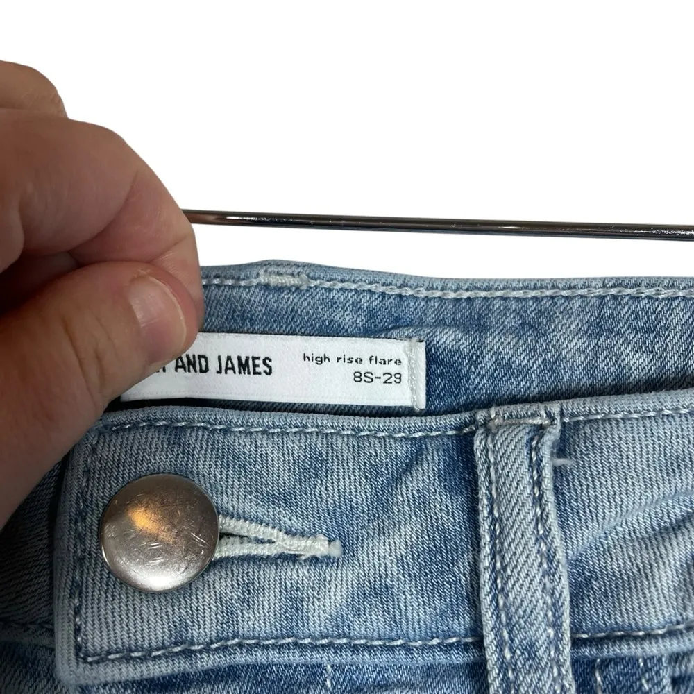 Elizabeth & James High Rise Flare Leg Jeans in Light Wash Size 29 - Image 6