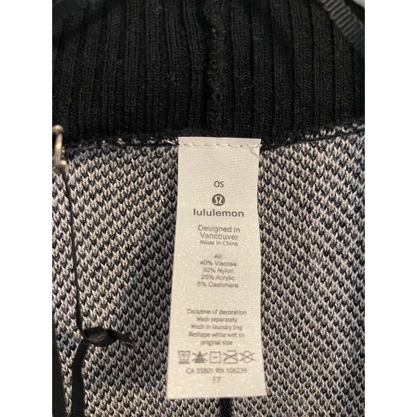 NWT Lululemon Here for Serenity Wrap one size black grey cashmere blend - Image 8
