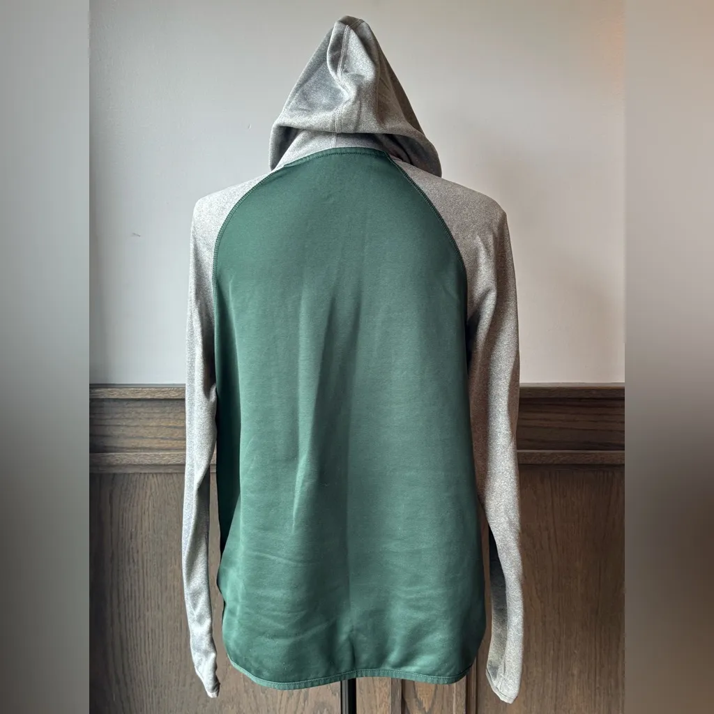 Nike Green and Gray Sweatshirt with Cozy Hood Michigan State Spartans - Image 4