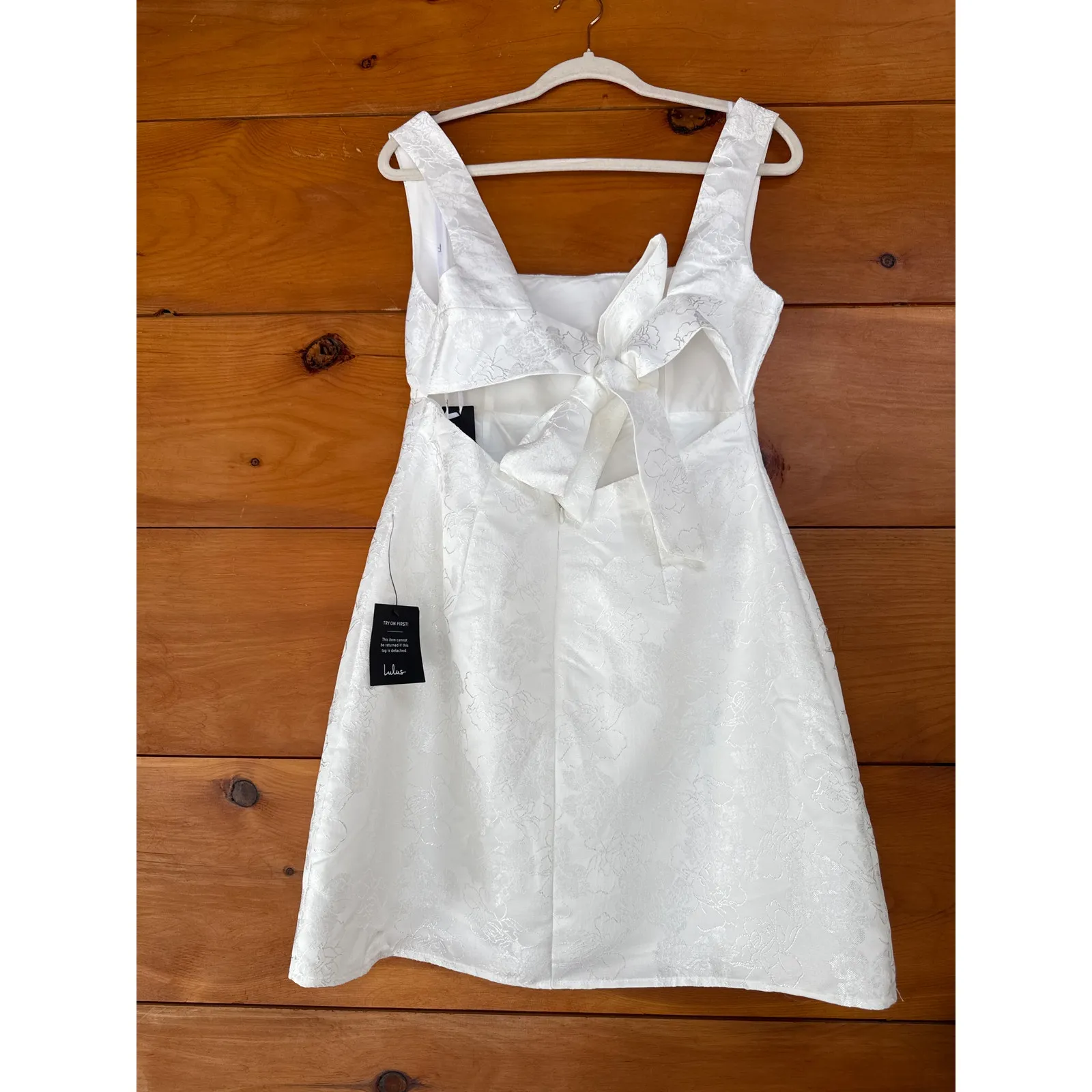 NWT Lulus Perfectly Flirtatious White Floral Jacquard Tie-Back Mini Dress Sz L - Image 5